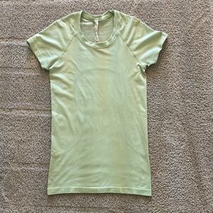 Lululemon Short Sleeve Swiftly Tee